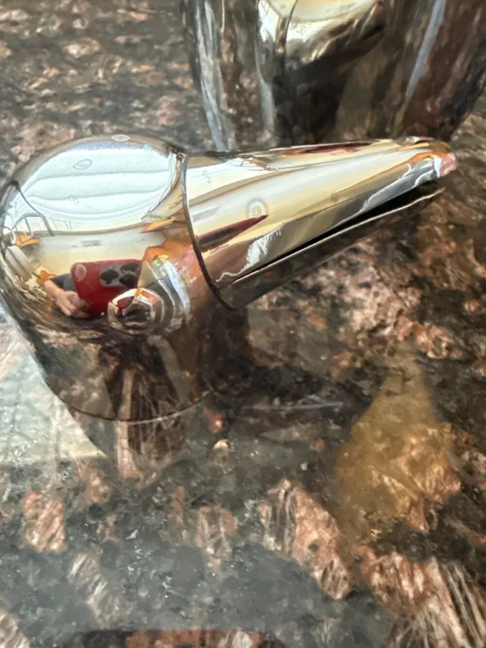 Penguin Stainless Steel Cocktail Martini Shaker With Built-In Strainer has vinta